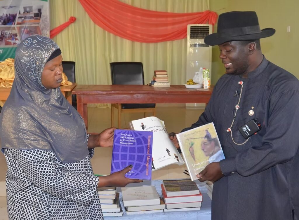 About imgi 29 686419 4aa9e584365a4cbbad316ae2754e3cae~mv2